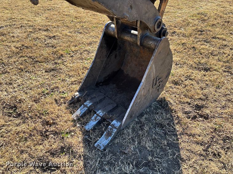 image for item FI1573 2016 Case CX36B mini excavator