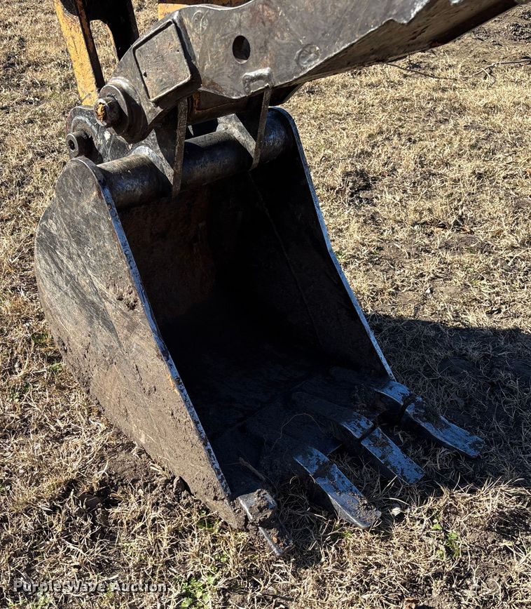 image for item FI1573 2016 Case CX36B mini excavator