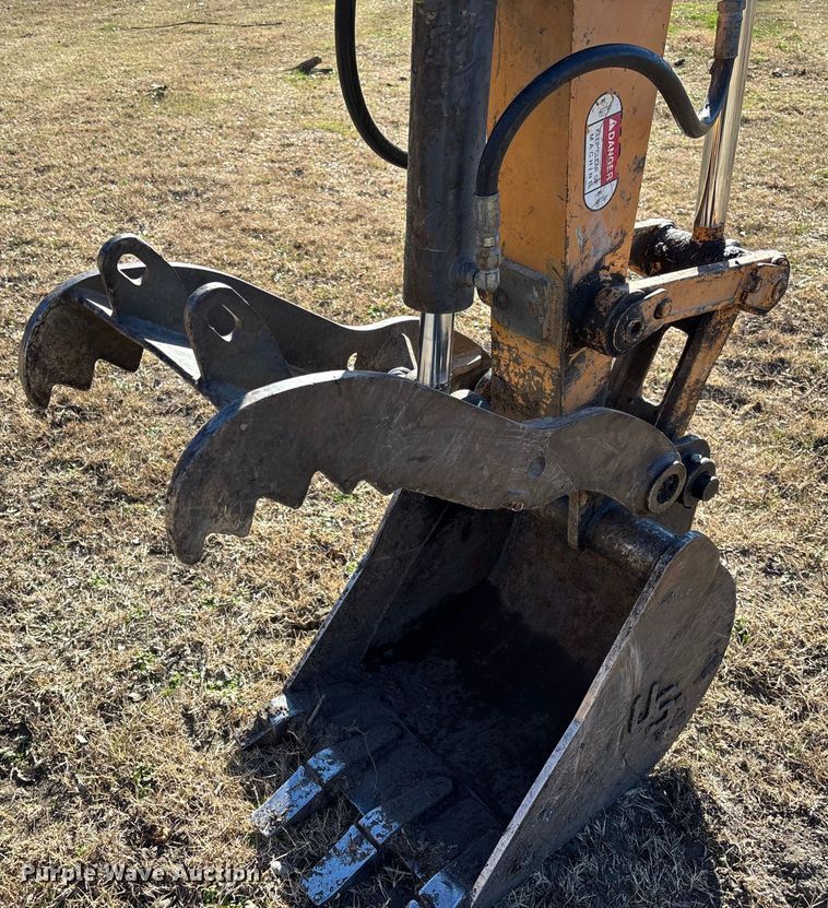 image for item FI1573 2016 Case CX36B mini excavator