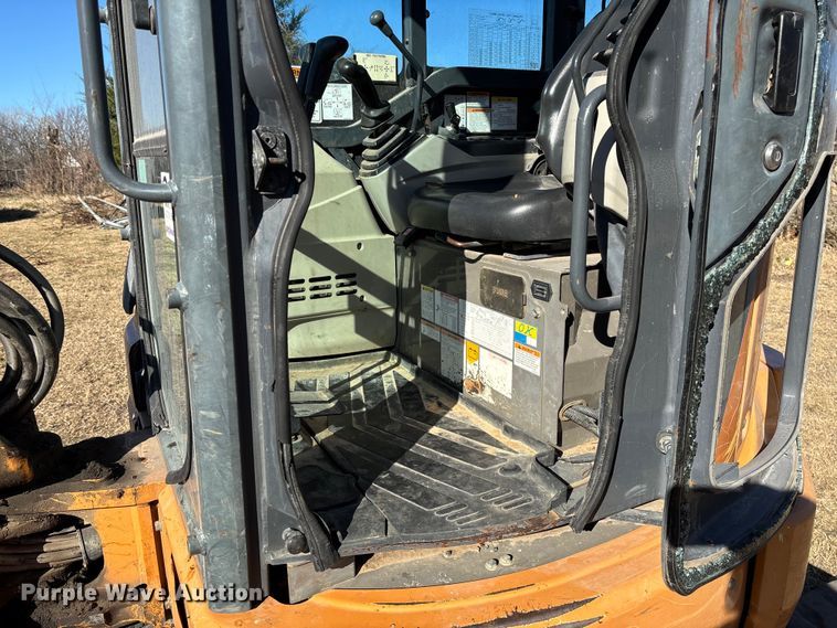 image for item FI1573 2016 Case CX36B mini excavator