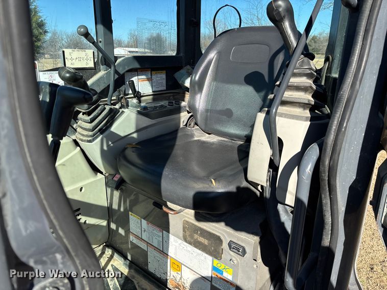 image for item FI1573 2016 Case CX36B mini excavator