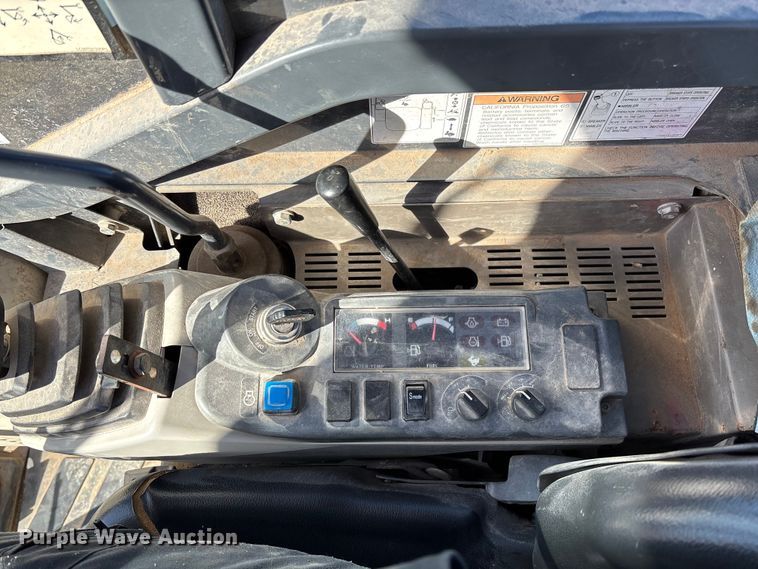 image for item FI1573 2016 Case CX36B mini excavator