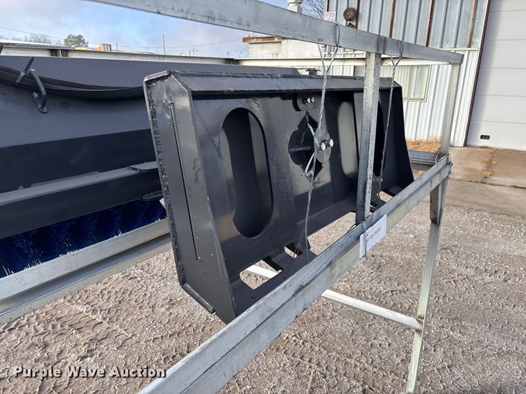 image for item FI1583 2025 Arteer ASSB-72W skid steer broom