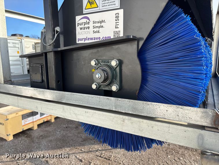 image for item FI1583 2025 Arteer ASSB-72W skid steer broom