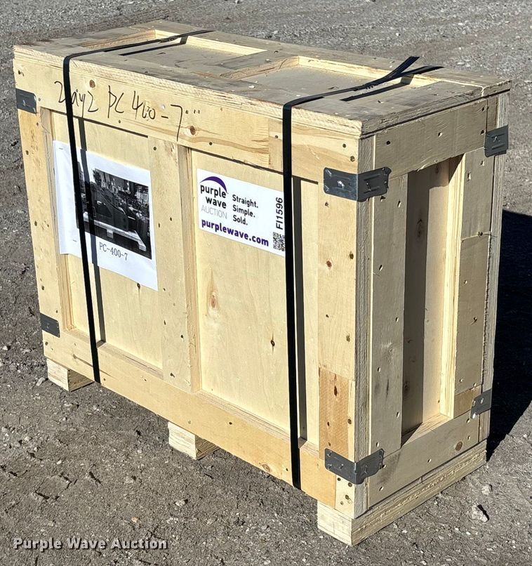 image for item FI1596 PC400 breaker