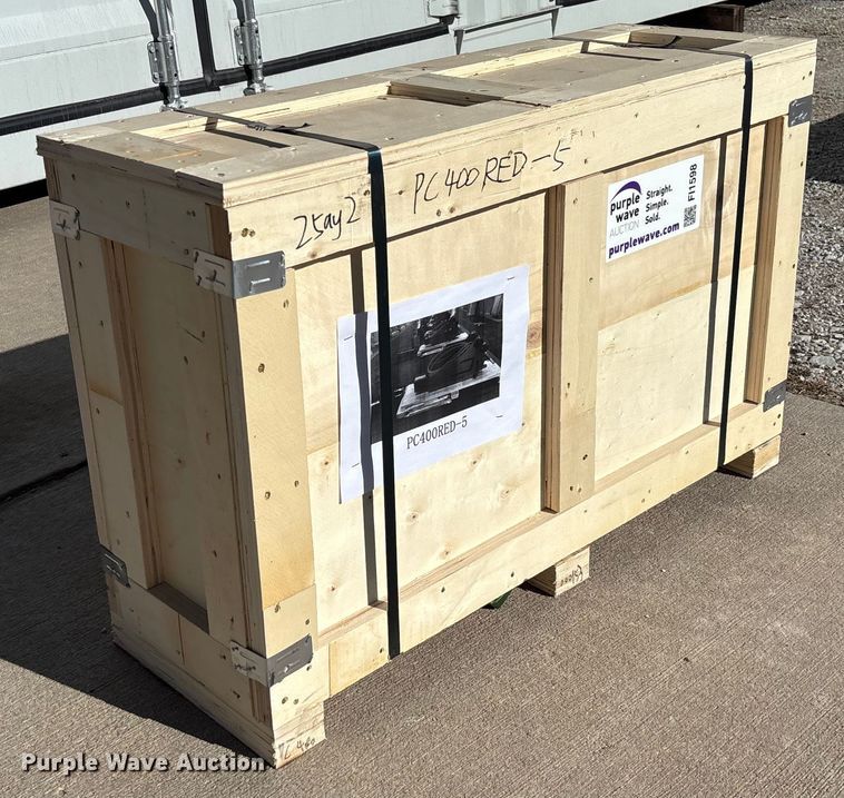 image for item FI1598 PC400 breaker