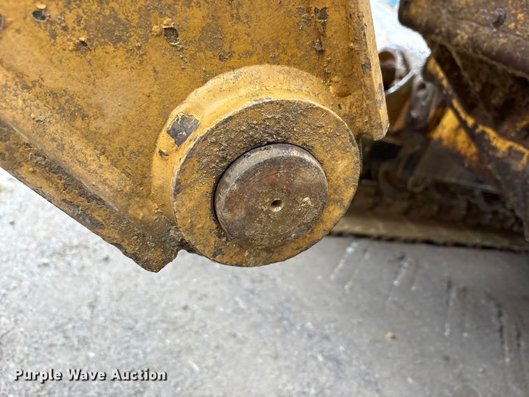 image for item FK1059 1994 Caterpillar 953B track loader