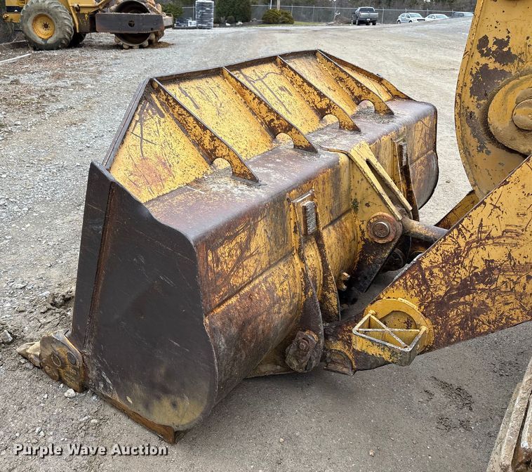 image for item FK1059 1994 Caterpillar 953B track loader