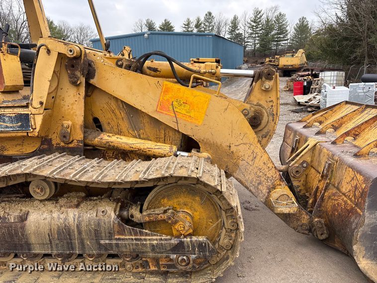 image for item FK1059 1994 Caterpillar 953B track loader