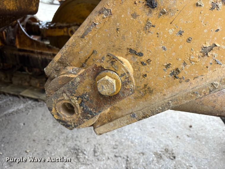 image for item FK1059 1994 Caterpillar 953B track loader