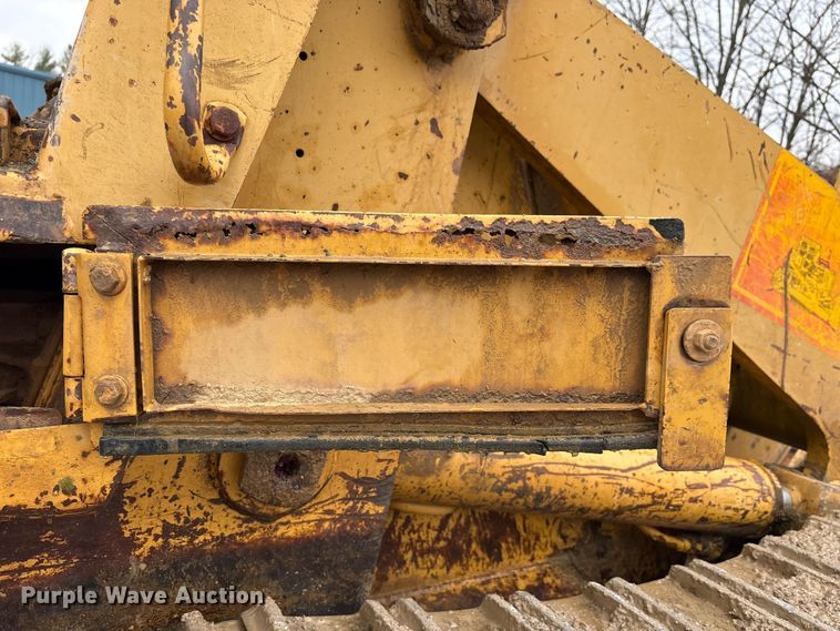 image for item FK1059 1994 Caterpillar 953B track loader