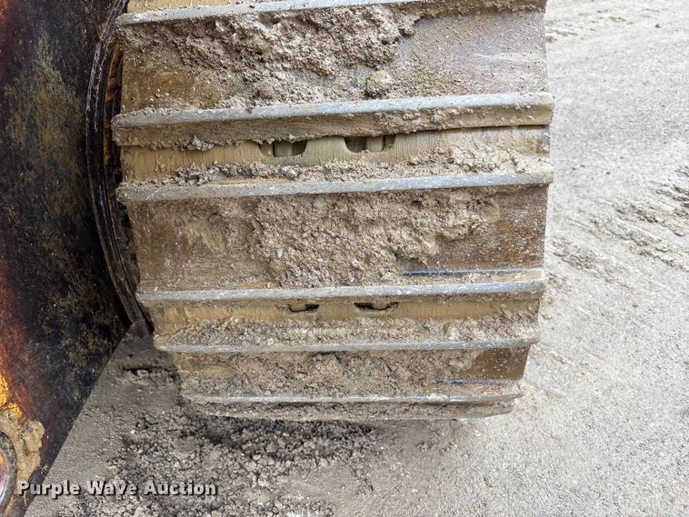 image for item FK1059 1994 Caterpillar 953B track loader