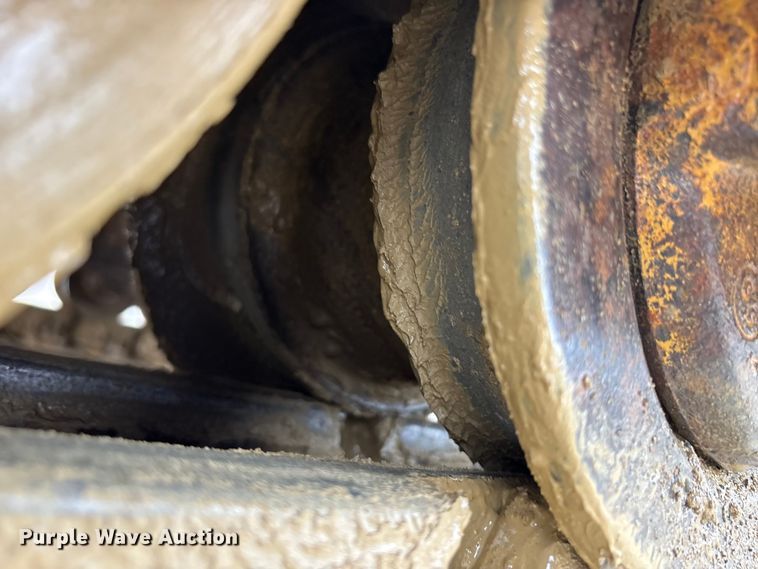 image for item FK1059 1994 Caterpillar 953B track loader