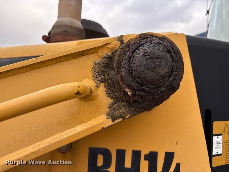 image for item FK1060 2000 John Deere 310SE backhoe