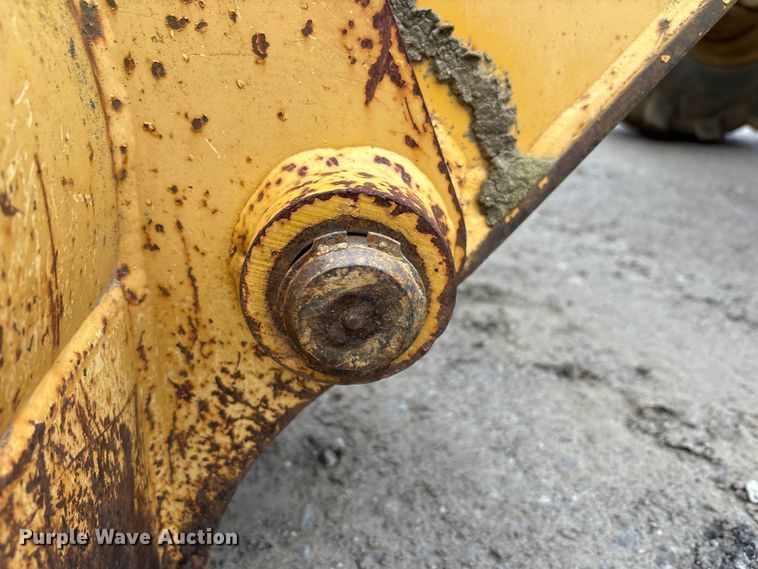 image for item FK1060 2000 John Deere 310SE backhoe