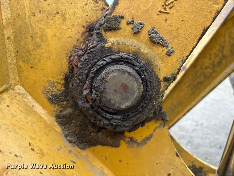 image for item FK1060 2000 John Deere 310SE backhoe