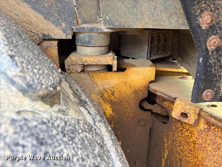 image for item FK1060 2000 John Deere 310SE backhoe