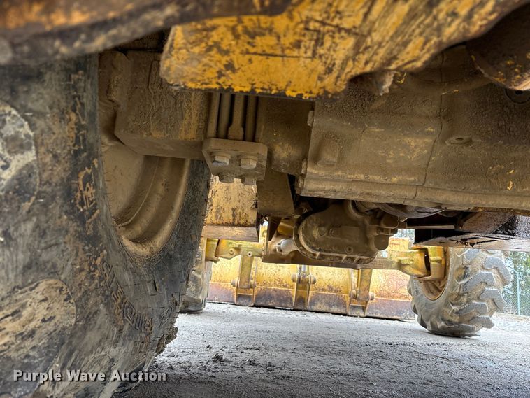 image for item FK1060 2000 John Deere 310SE backhoe