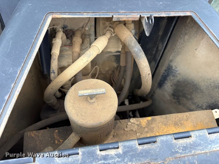 image for item FK1060 2000 John Deere 310SE backhoe