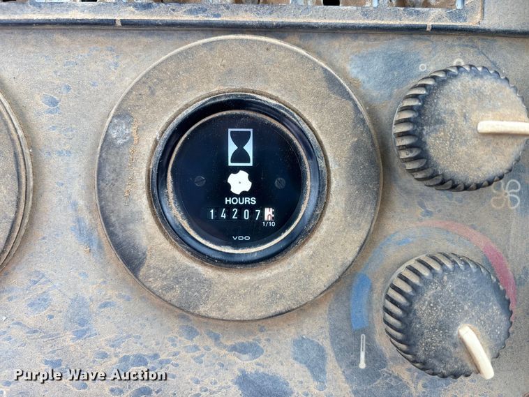 image for item FK1060 2000 John Deere 310SE backhoe