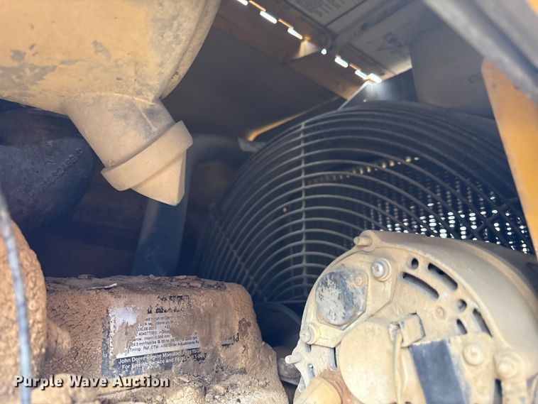 image for item FK1060 2000 John Deere 310SE backhoe