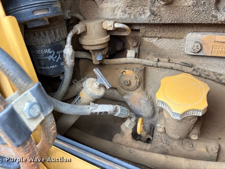 image for item FK1060 2000 John Deere 310SE backhoe