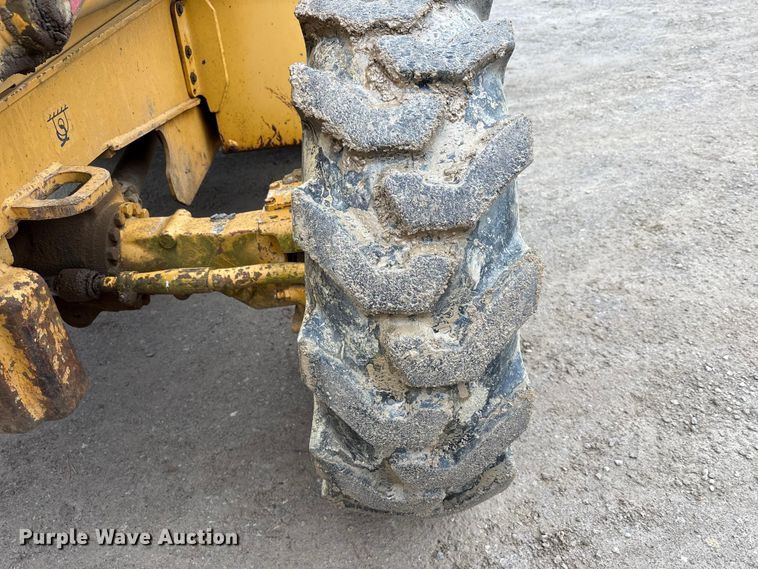 image for item FK1060 2000 John Deere 310SE backhoe