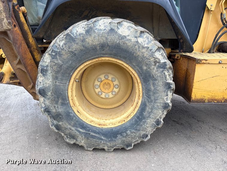 image for item FK1060 2000 John Deere 310SE backhoe