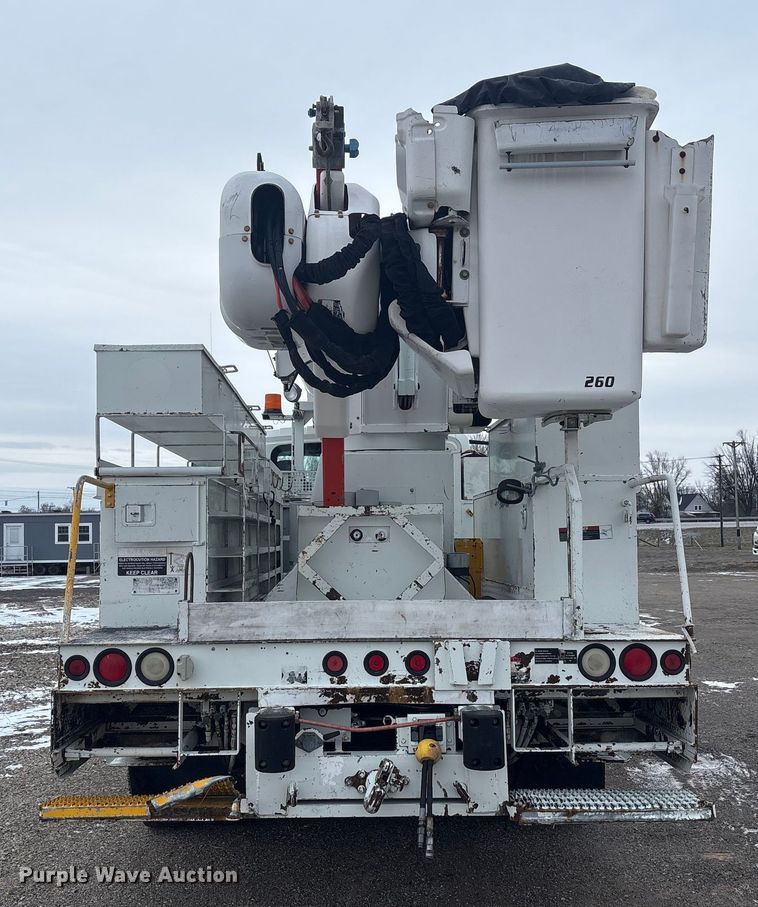 image for item FK1112 2003 International 4300 SBA bucket truck