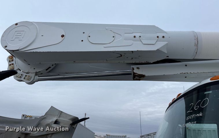 image for item FK1112 2003 International 4300 SBA bucket truck