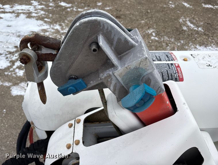 image for item FK1112 2003 International 4300 SBA bucket truck