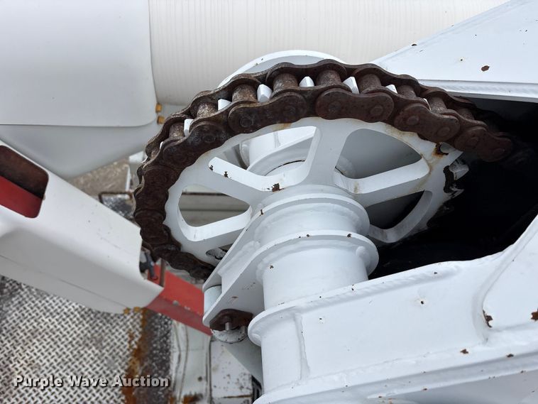 image for item FK1112 2003 International 4300 SBA bucket truck