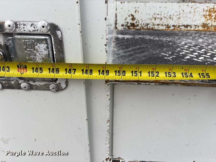 image for item FK1112 2003 International 4300 SBA bucket truck