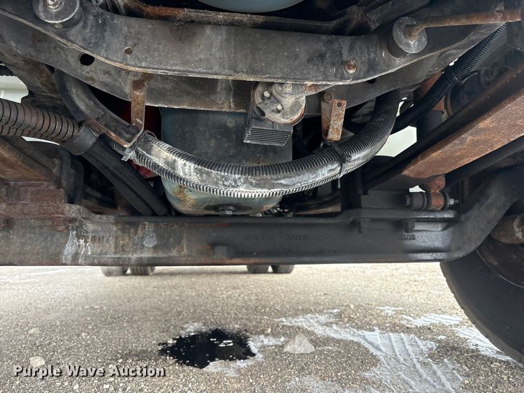 image for item FK1112 2003 International 4300 SBA bucket truck