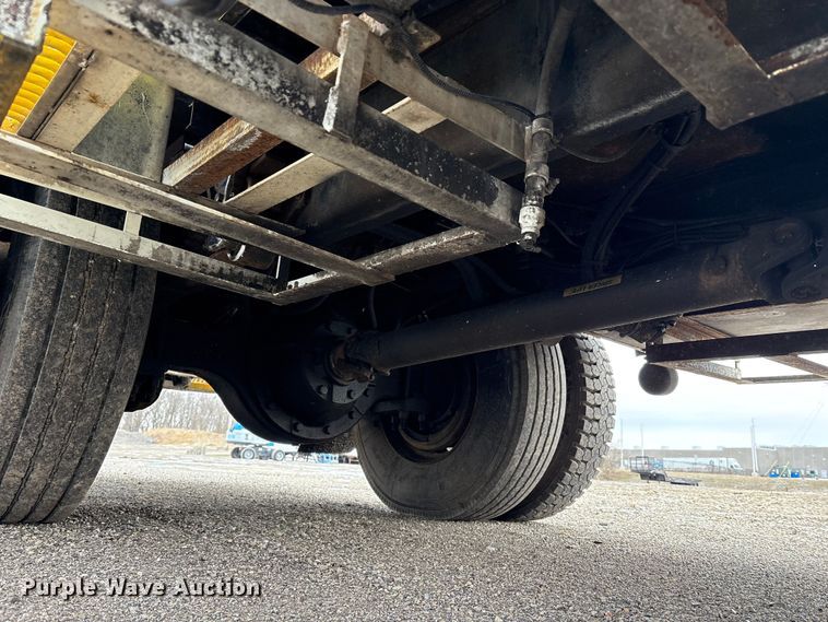 image for item FK1112 2003 International 4300 SBA bucket truck