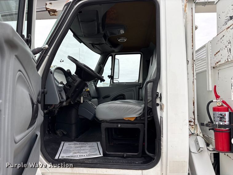 image for item FK1112 2003 International 4300 SBA bucket truck