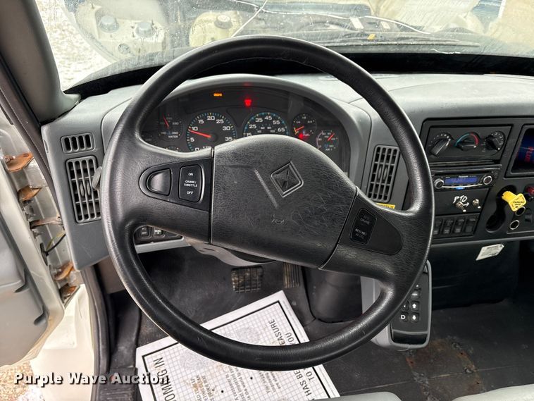 image for item FK1112 2003 International 4300 SBA bucket truck