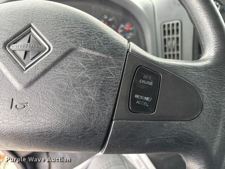 image for item FK1112 2003 International 4300 SBA bucket truck