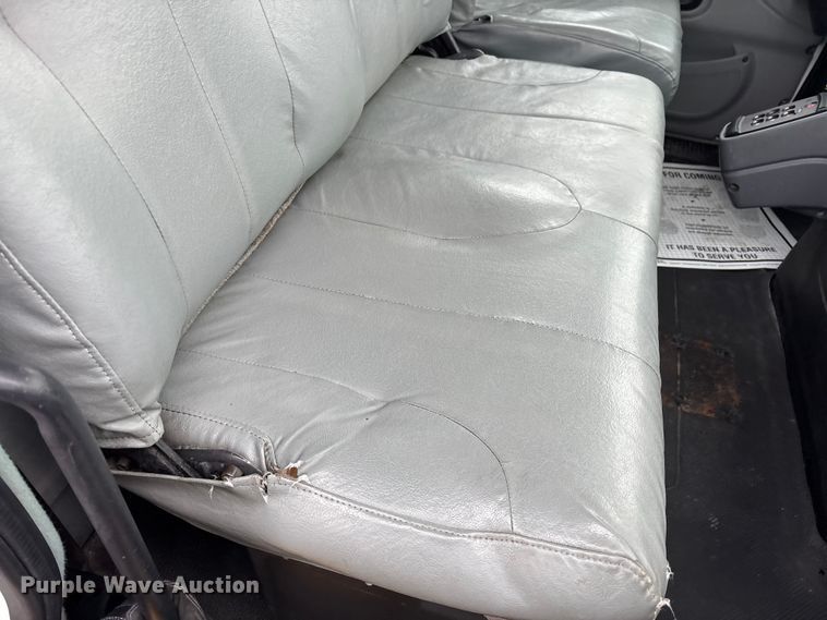 image for item FK1112 2003 International 4300 SBA bucket truck