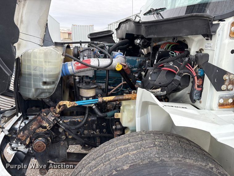 image for item FK1112 2003 International 4300 SBA bucket truck