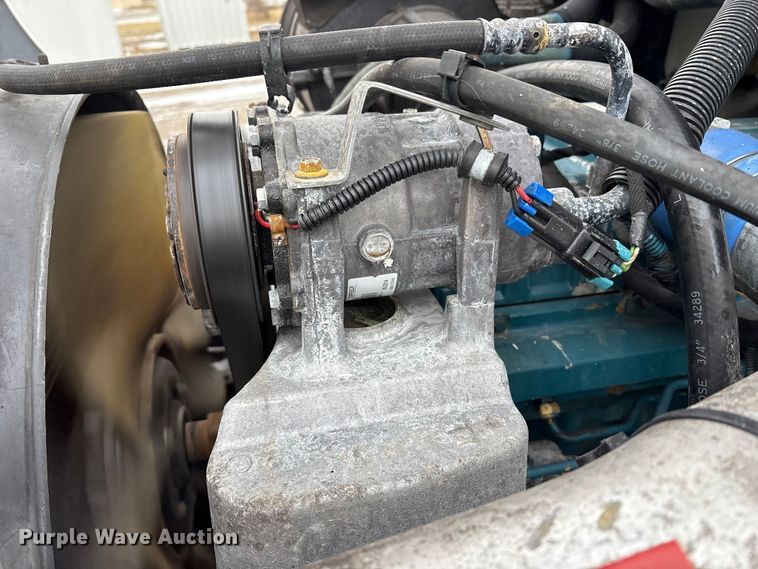 image for item FK1112 2003 International 4300 SBA bucket truck