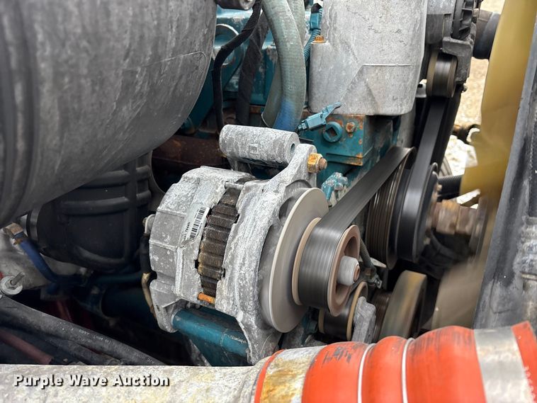 image for item FK1112 2003 International 4300 SBA bucket truck