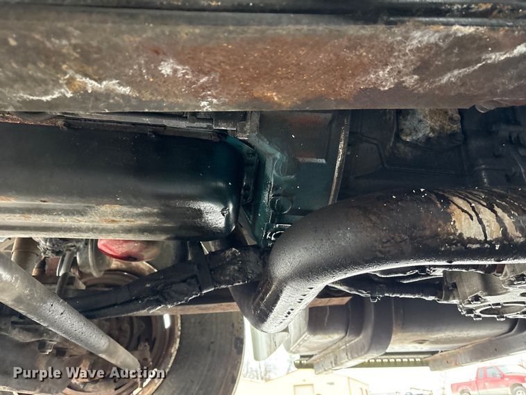 image for item FK1112 2003 International 4300 SBA bucket truck