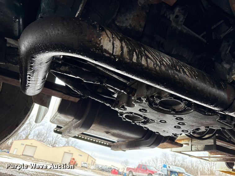 image for item FK1112 2003 International 4300 SBA bucket truck