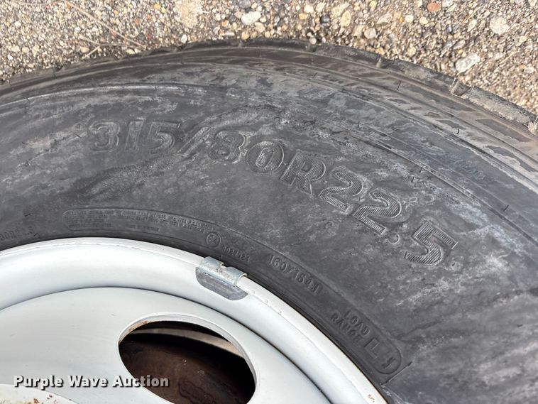 image for item FK1112 2003 International 4300 SBA bucket truck