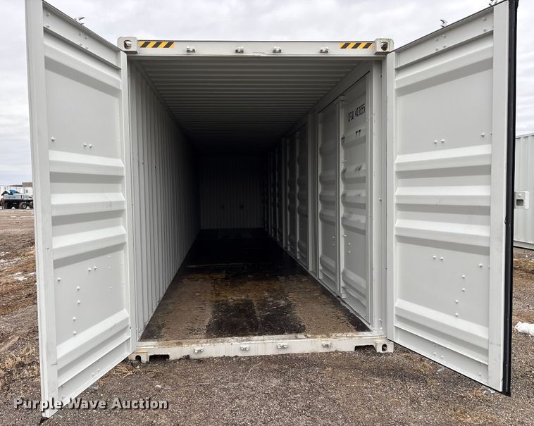 image for item FK1119 2025 Dong Fang SLY23-A15 shipping container