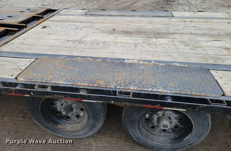 image for item NO9862 2022 BigTex 16GN equipment trailer