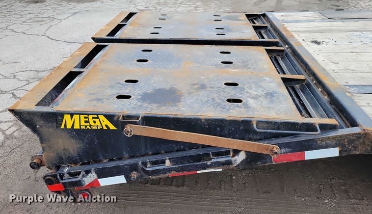 image for item NO9862 2022 BigTex 16GN equipment trailer