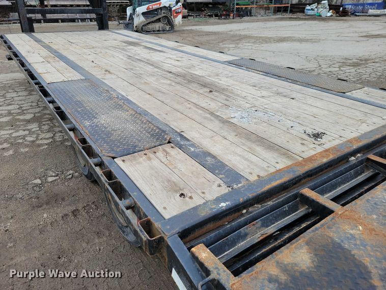 image for item NO9862 2022 BigTex 16GN equipment trailer