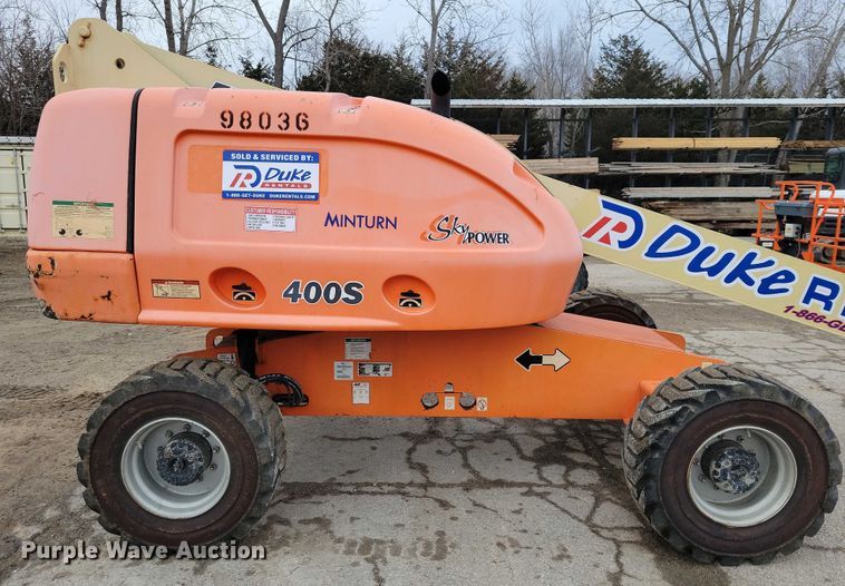 image for item NO9863 2006 JLG 400S boom lift